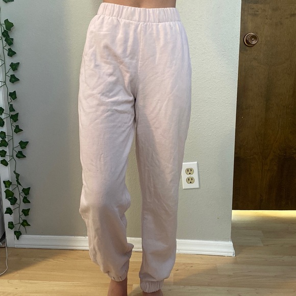 Light Pink Brandy Melville Sweat Pants 